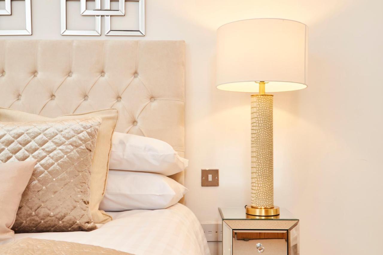 Deluxe City Centre Apt Balcony View& Free Parking! Apartment Leeds  Bagian luar foto